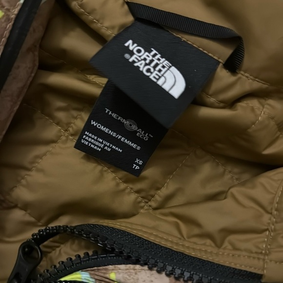 NWT The North Face Women’s ThermoBall Snow Triclimate Jacket, XS - Picture 12 of 16